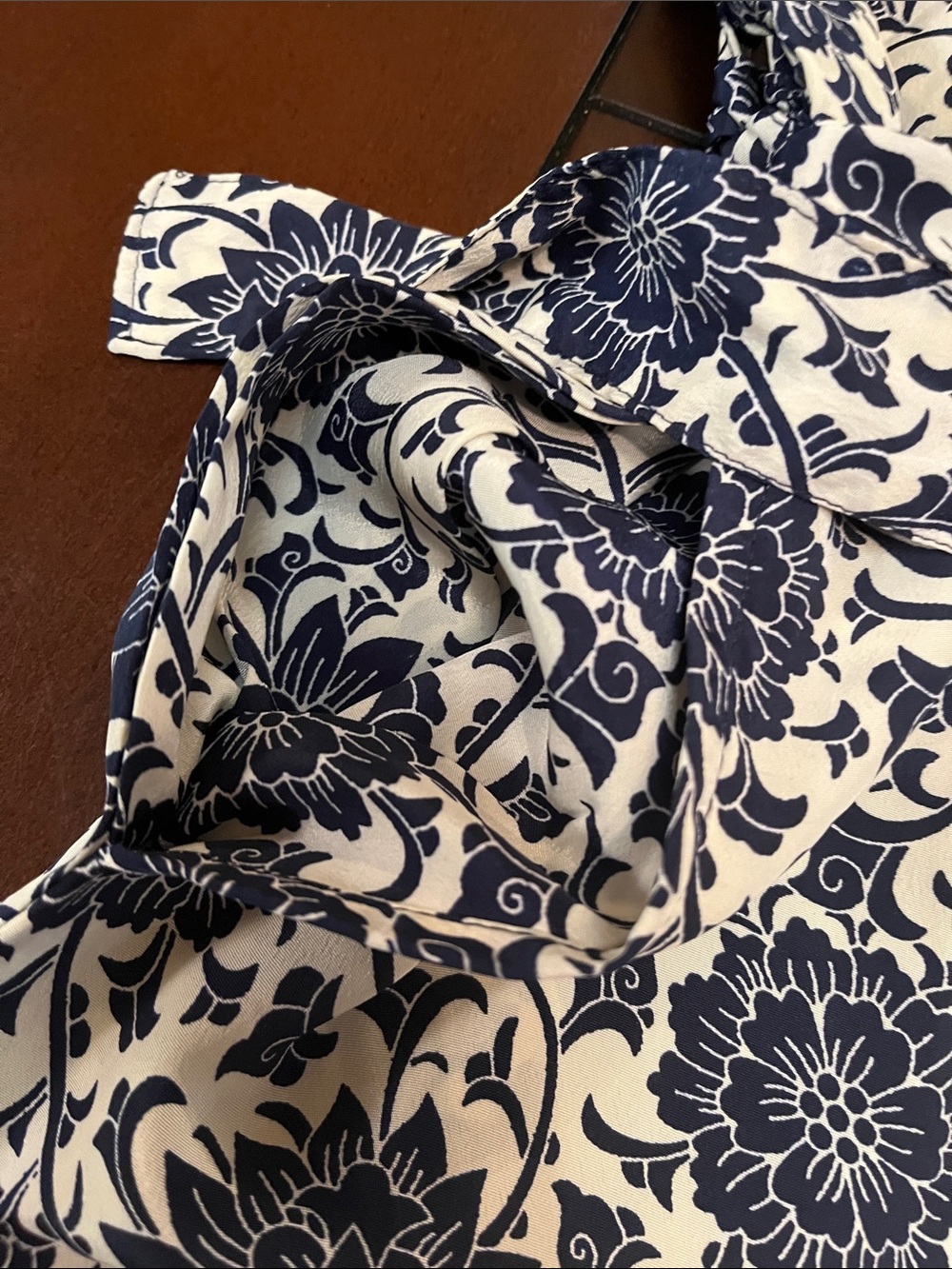 RAGA Navy and Cream Floral Tie-Waist Dress slinky and soft lightweight - Picture 4 of 10